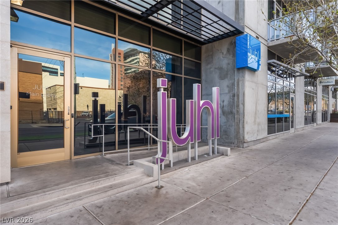 353 East Bonneville Avenue 753