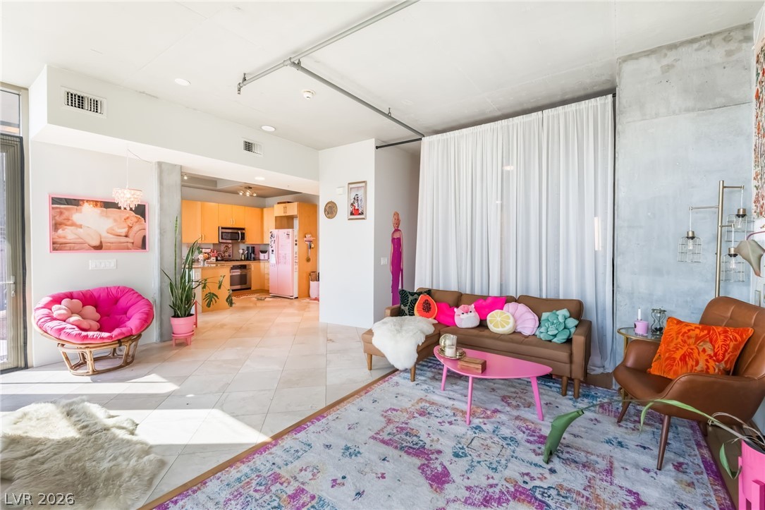 353 East Bonneville Avenue 753