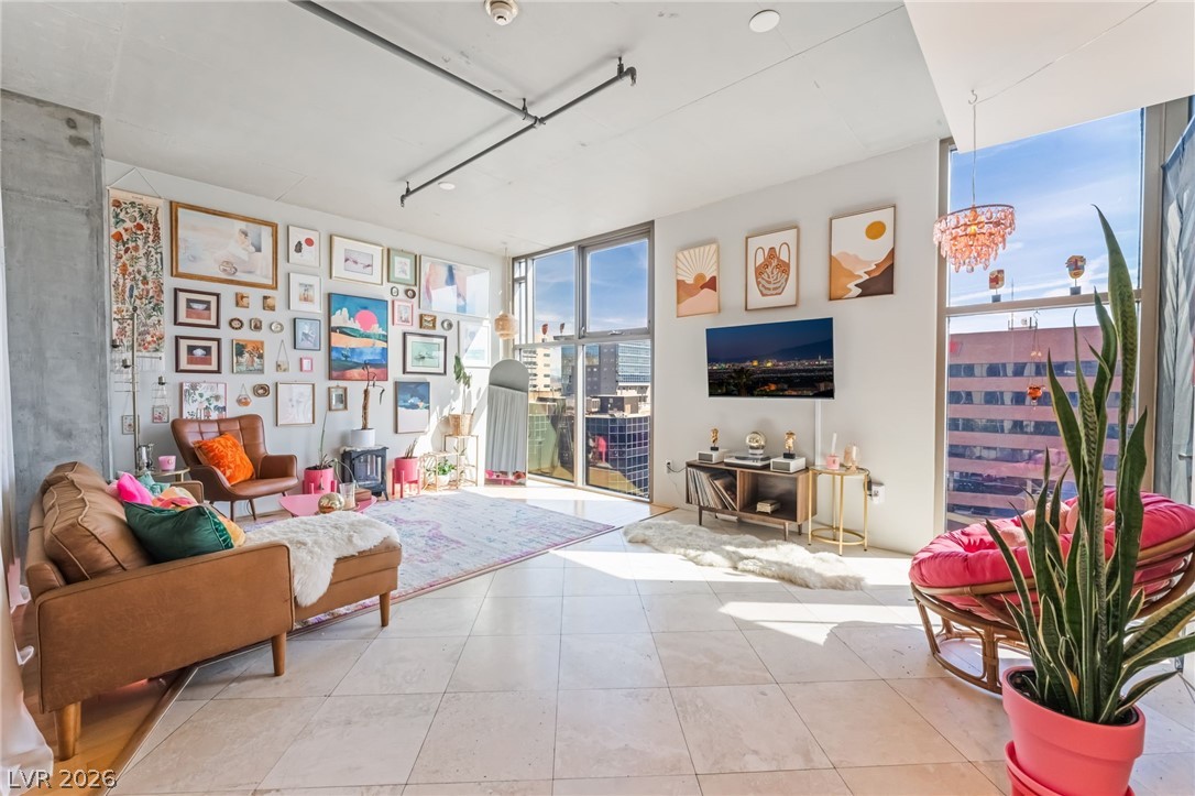 353 East Bonneville Avenue 753