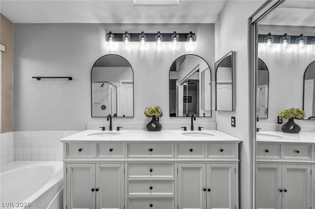 2132 Polynesia Circle