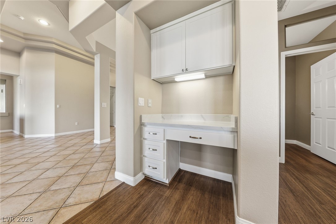 2108 Hot Oak Ridge Street