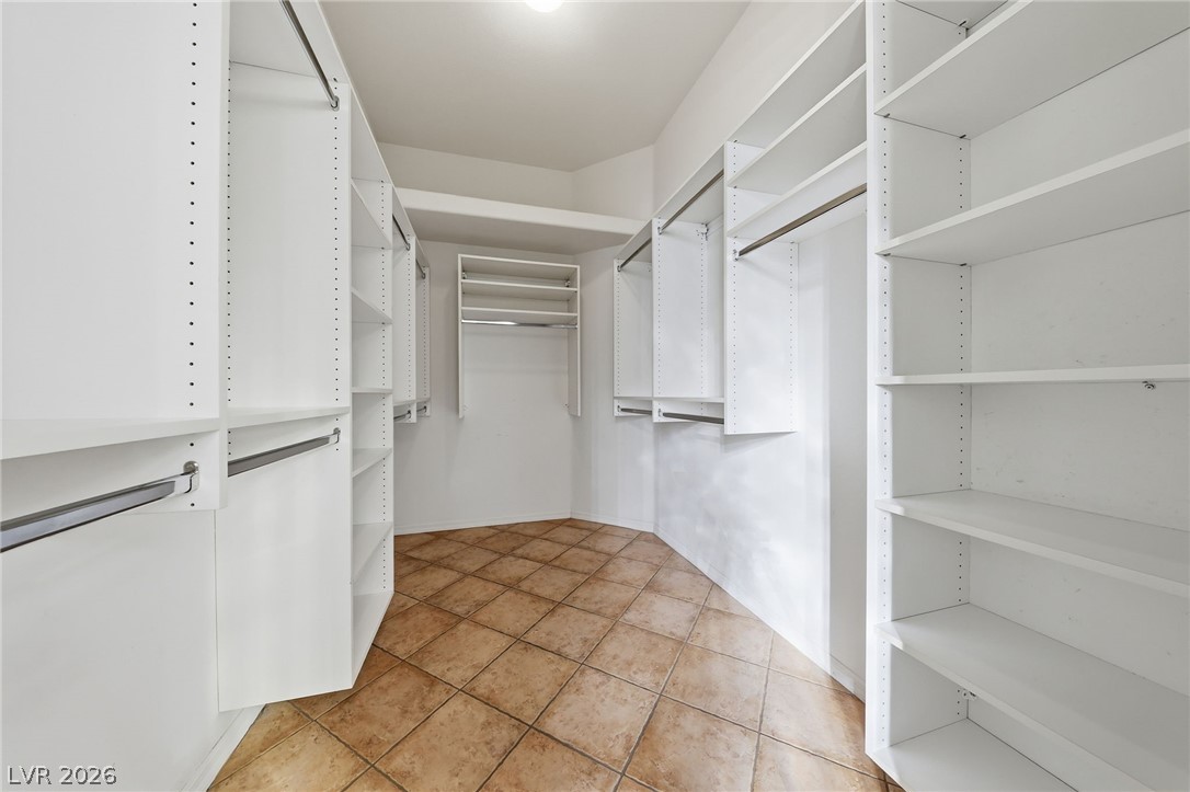 2108 Hot Oak Ridge Street