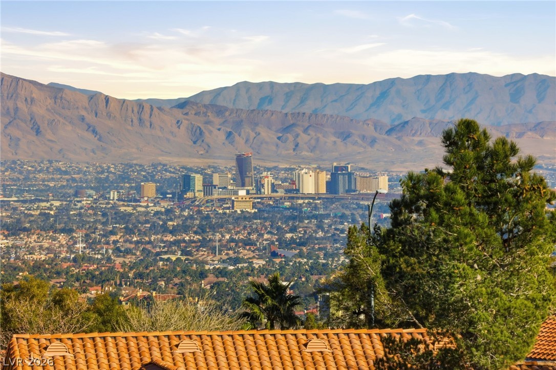 2108 Hot Oak Ridge Street