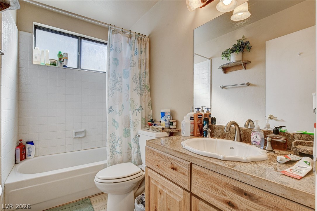 2215 Heavenly View Drive