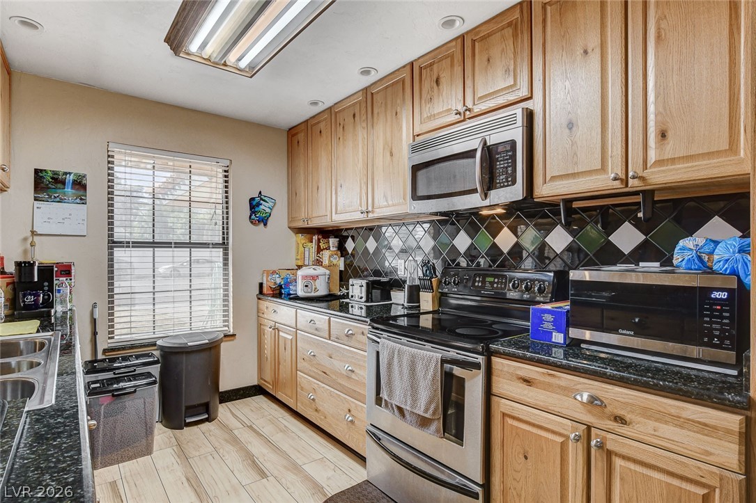 2215 Heavenly View Drive