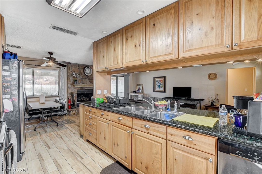 2215 Heavenly View Drive