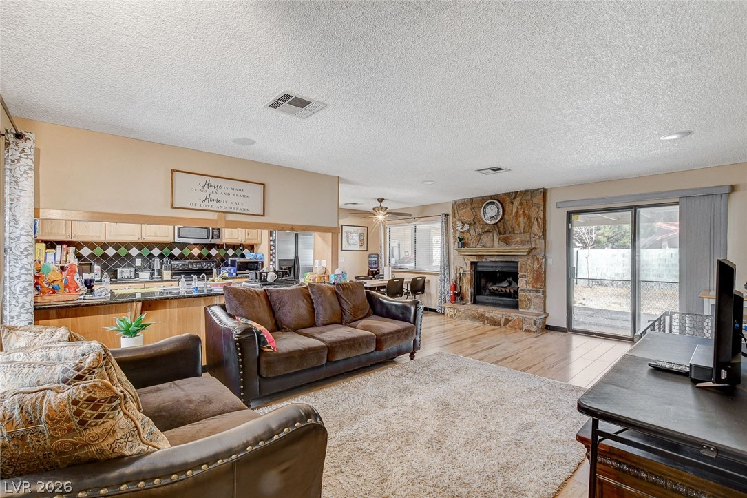 2215 Heavenly View Drive