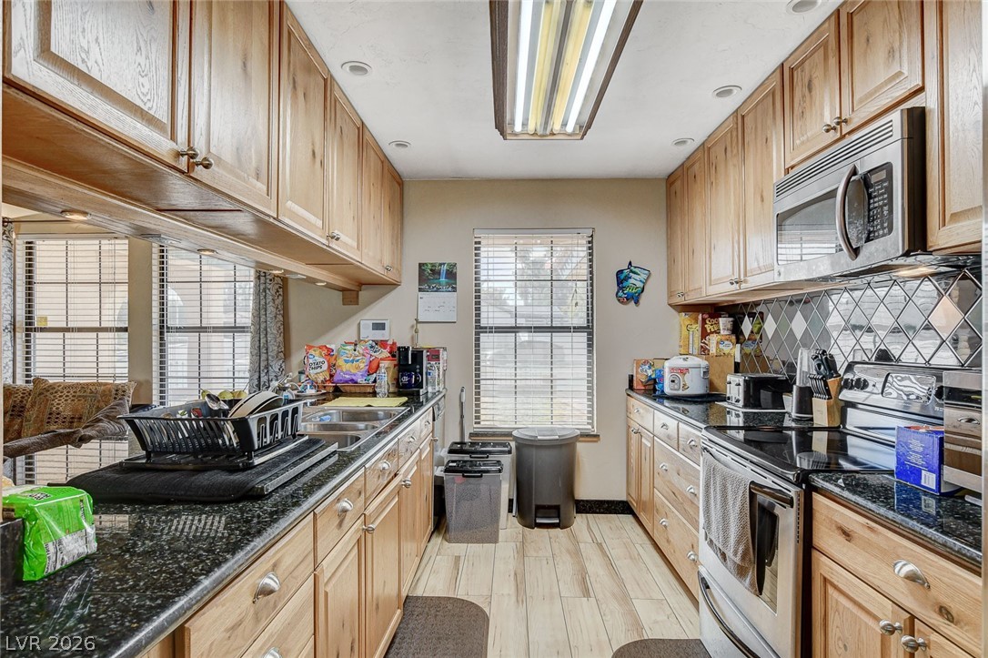 2215 Heavenly View Drive