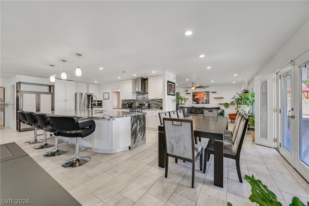 3972 Acapulco Avenue