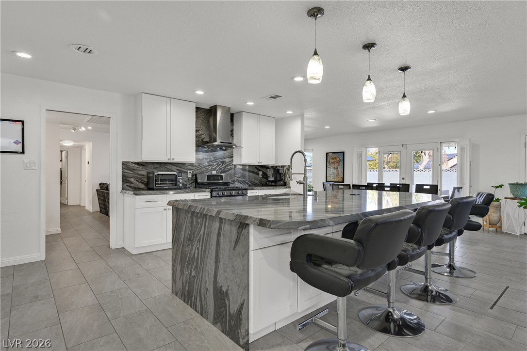 3972 Acapulco Avenue