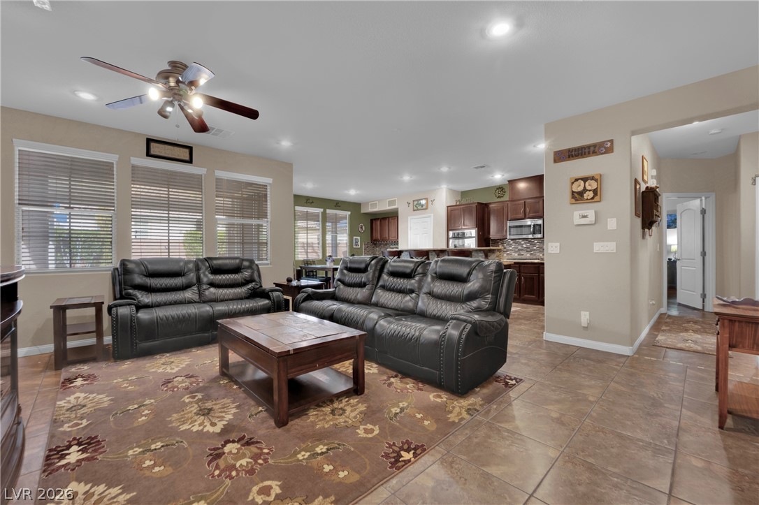 7286 Arrowrock Avenue