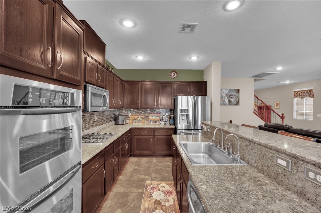 7286 Arrowrock Avenue