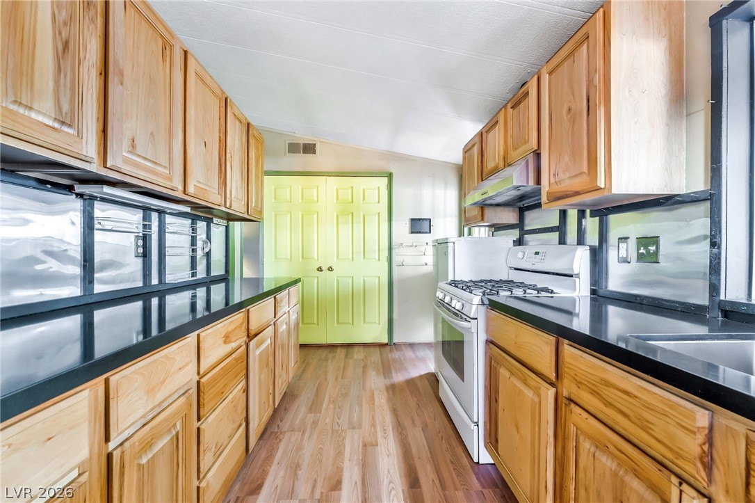 3530 Katmai Drive