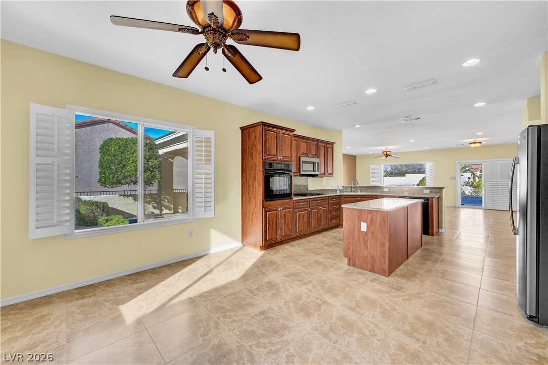 2258 Sandstone Cliffs Drive