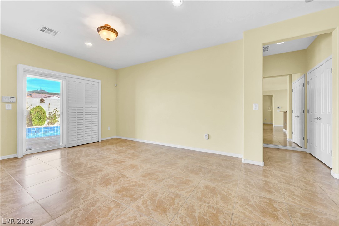 2258 Sandstone Cliffs Drive