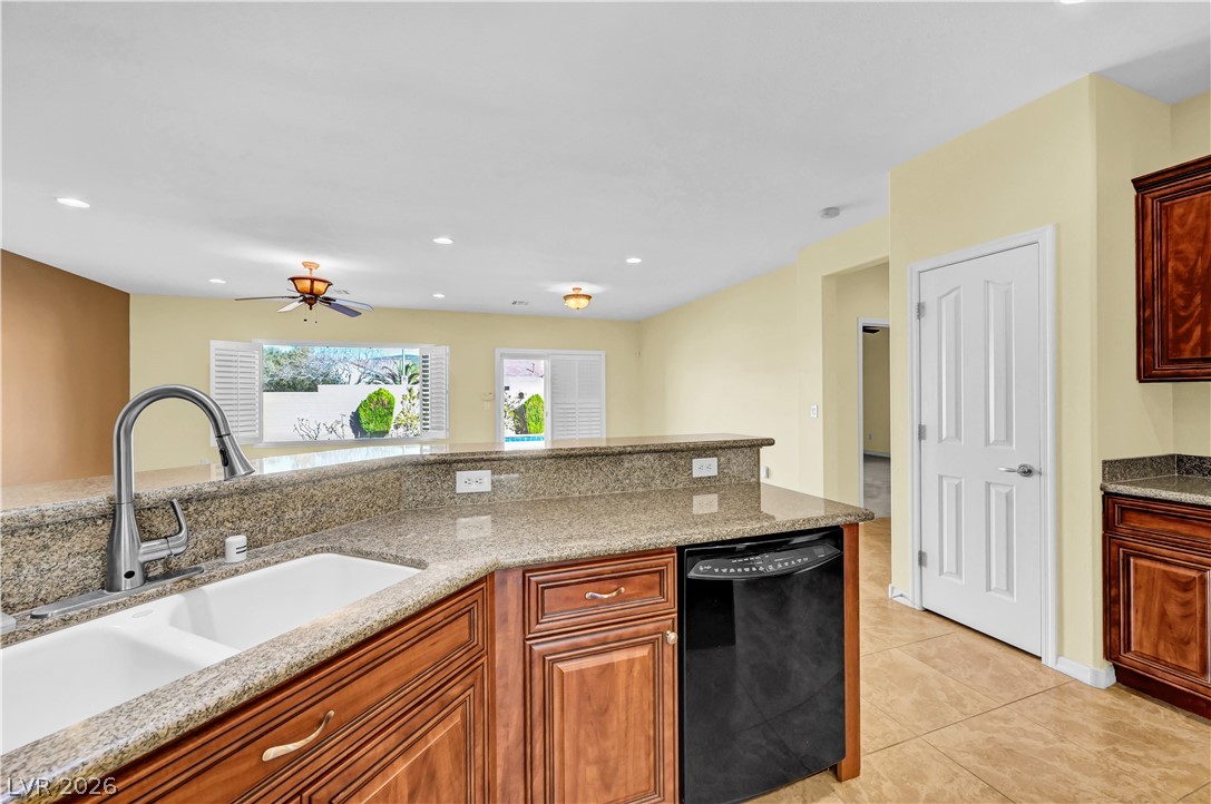 2258 Sandstone Cliffs Drive