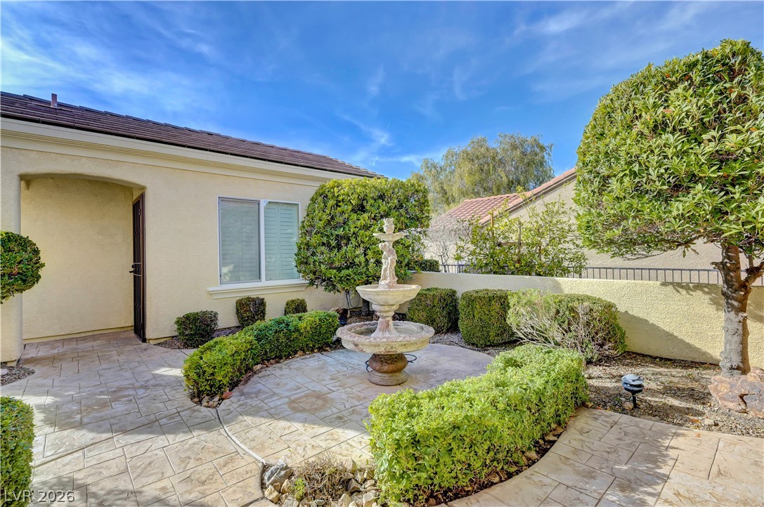 2258 Sandstone Cliffs Drive