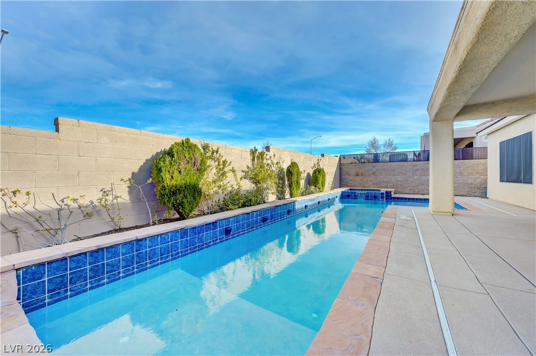 2258 Sandstone Cliffs Drive