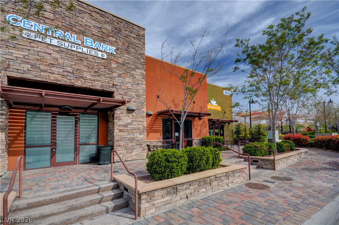 3391 Peak View Avenue