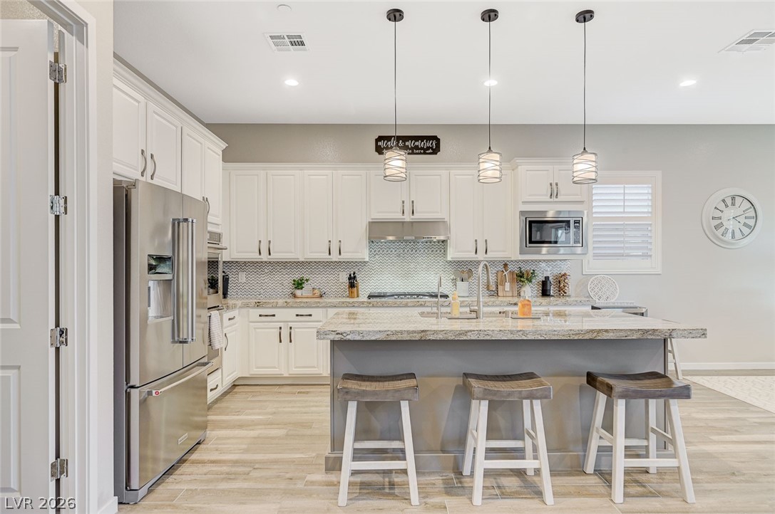 3391 Peak View Avenue