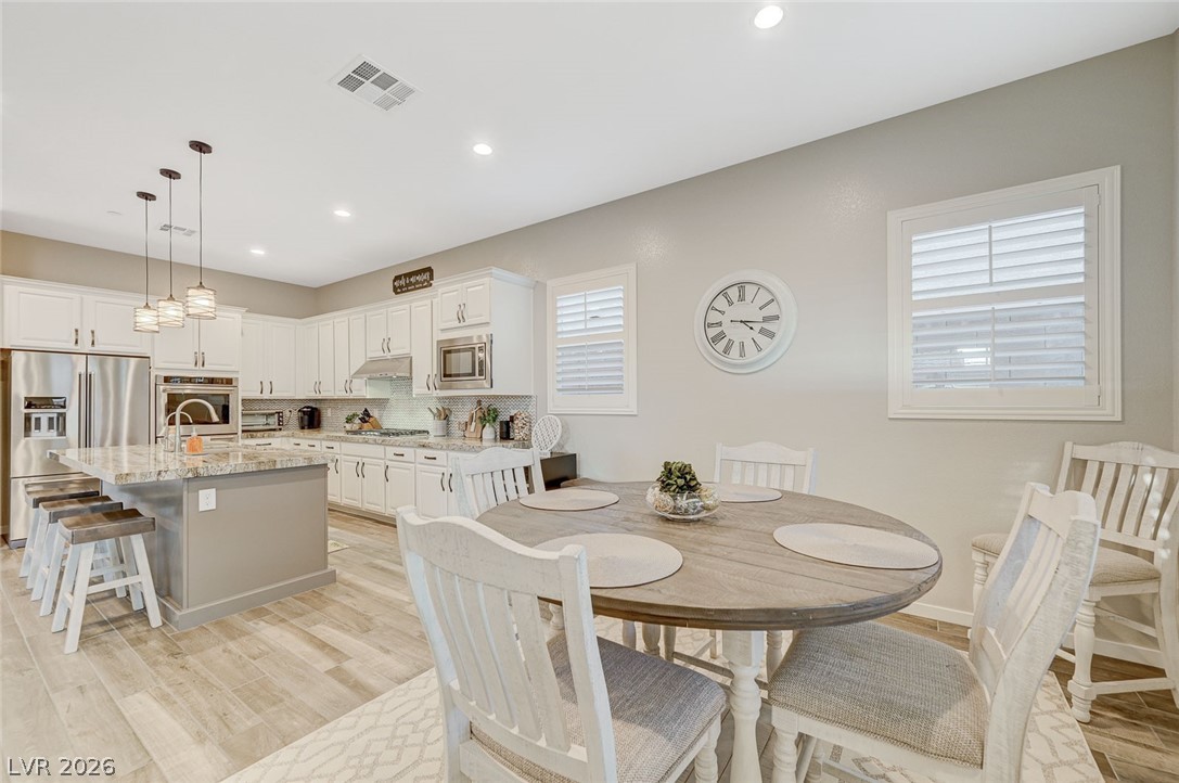 3391 Peak View Avenue