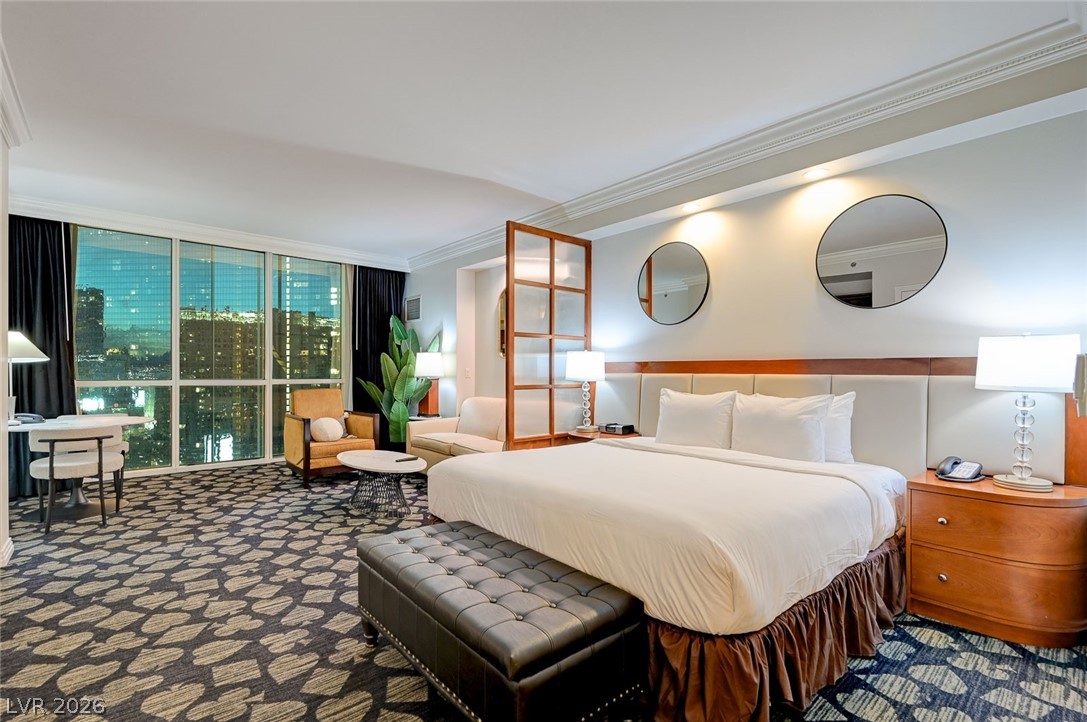 135 East Harmon Avenue 2211