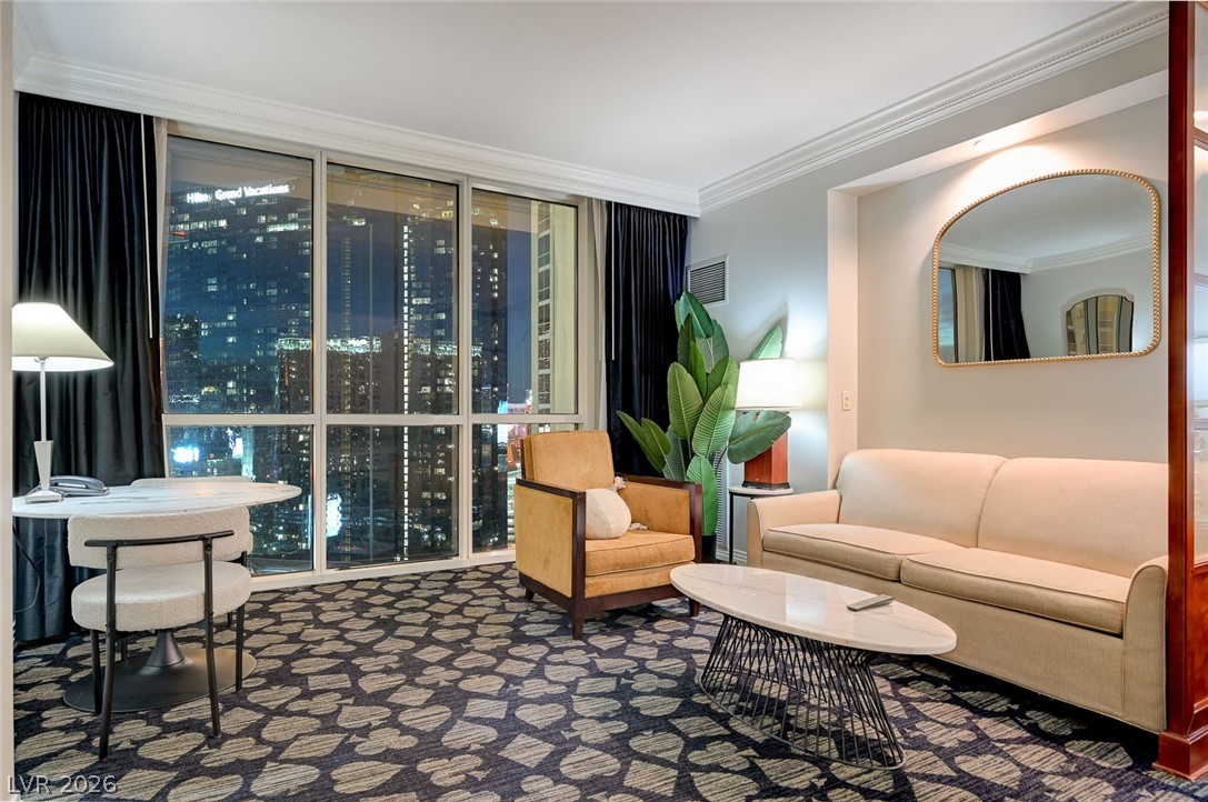 135 East Harmon Avenue 2211