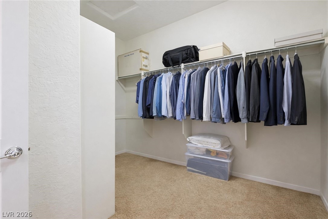 2677 La Boutique Street