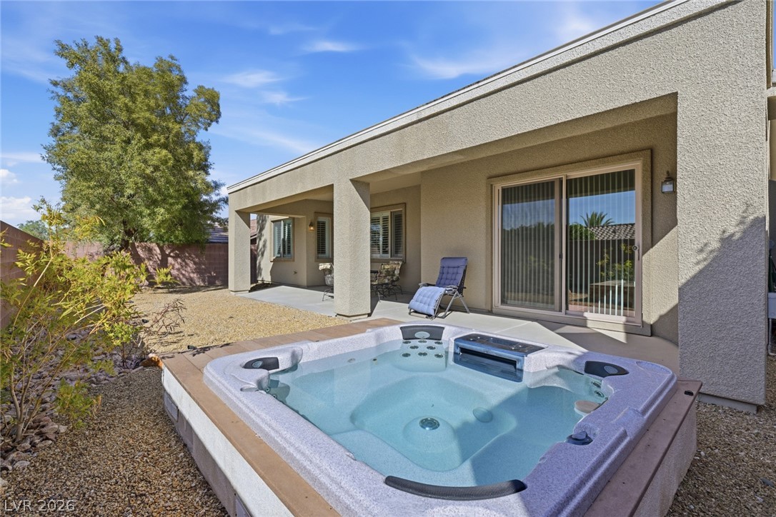 2677 La Boutique Street