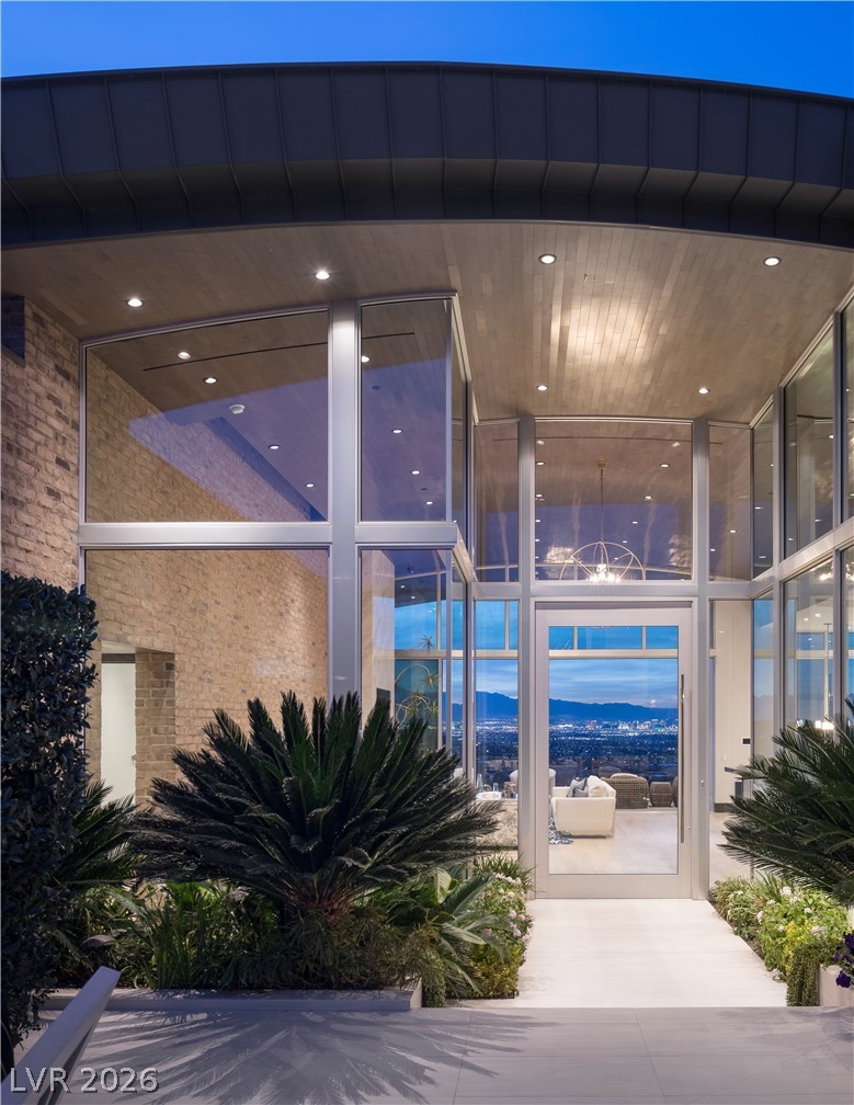 677 Tranquil Rim Court