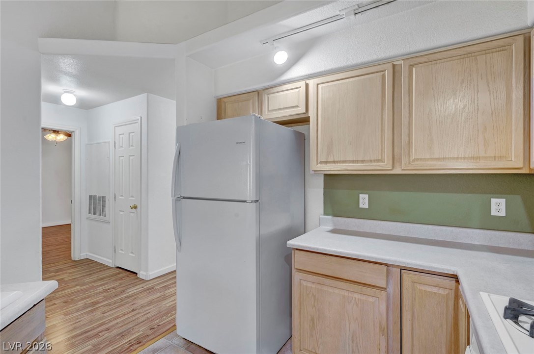 322 Sunward Drive 322