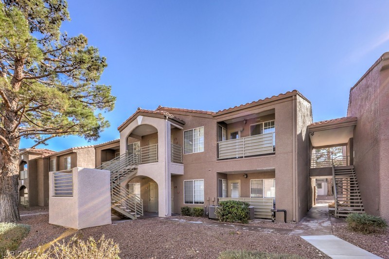 2111 Sealion Drive 207