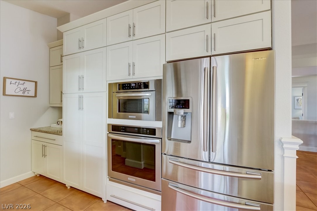 1812 Stablegate Avenue