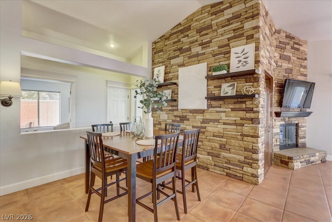 1812 Stablegate Avenue