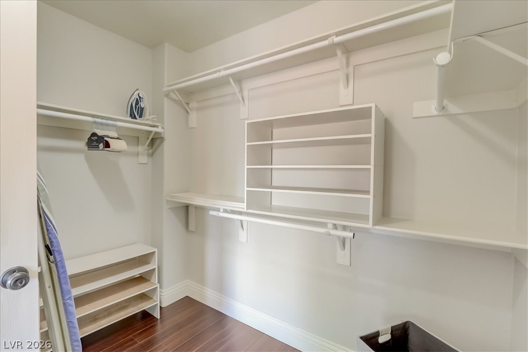 1812 Stablegate Avenue