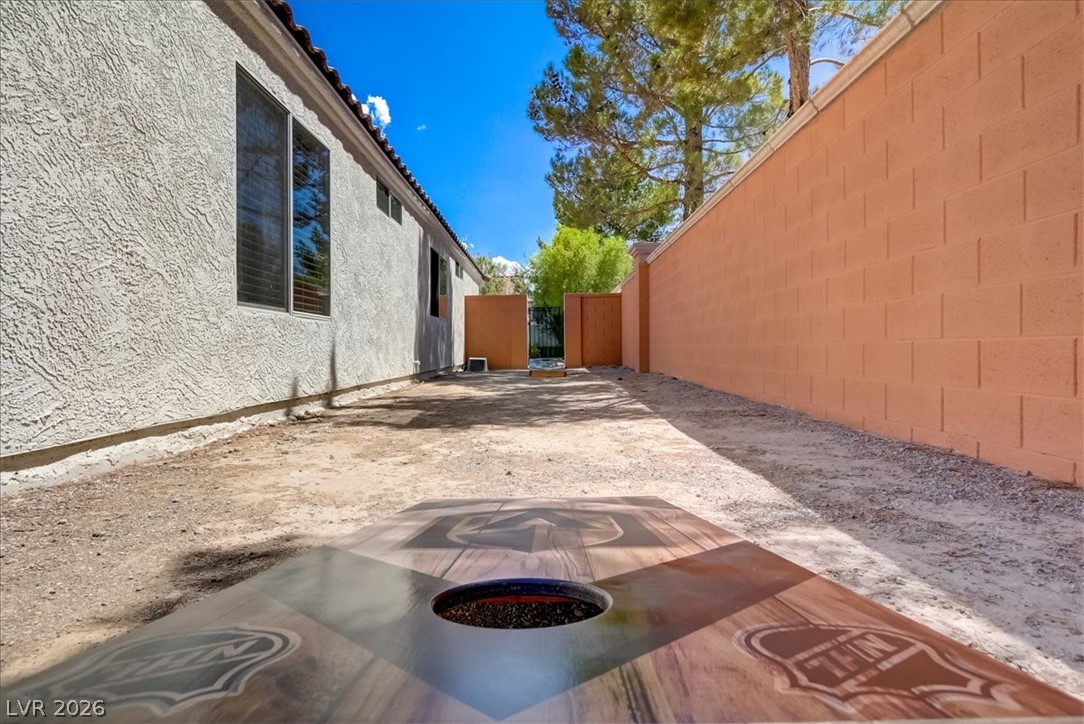 1812 Stablegate Avenue