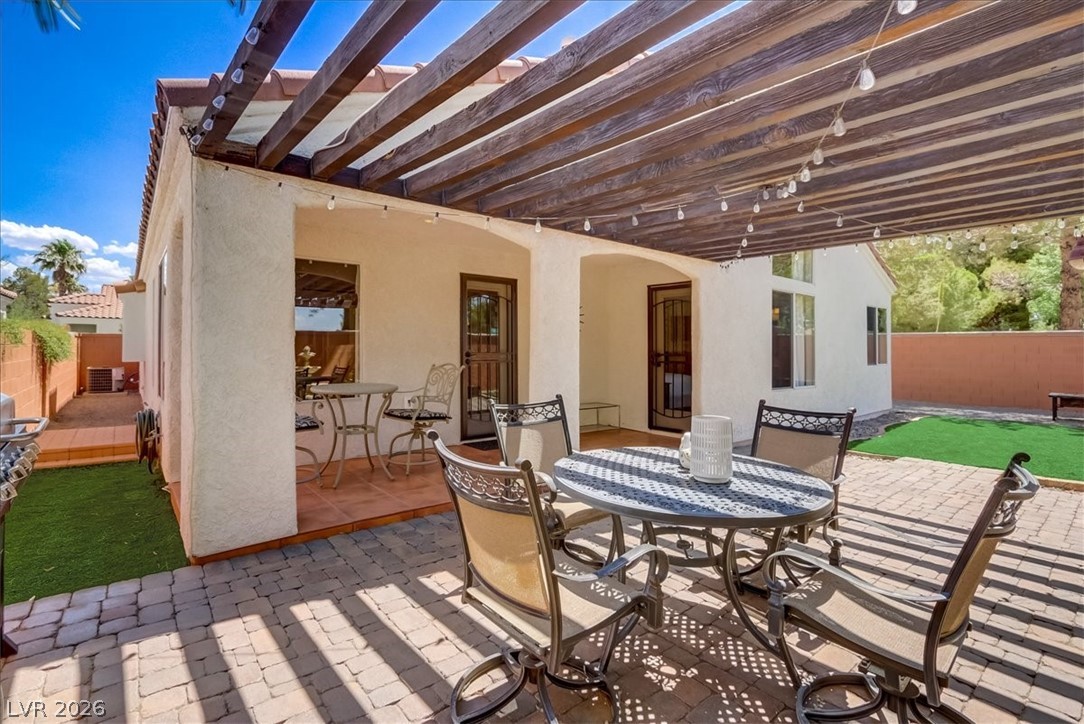 1812 Stablegate Avenue