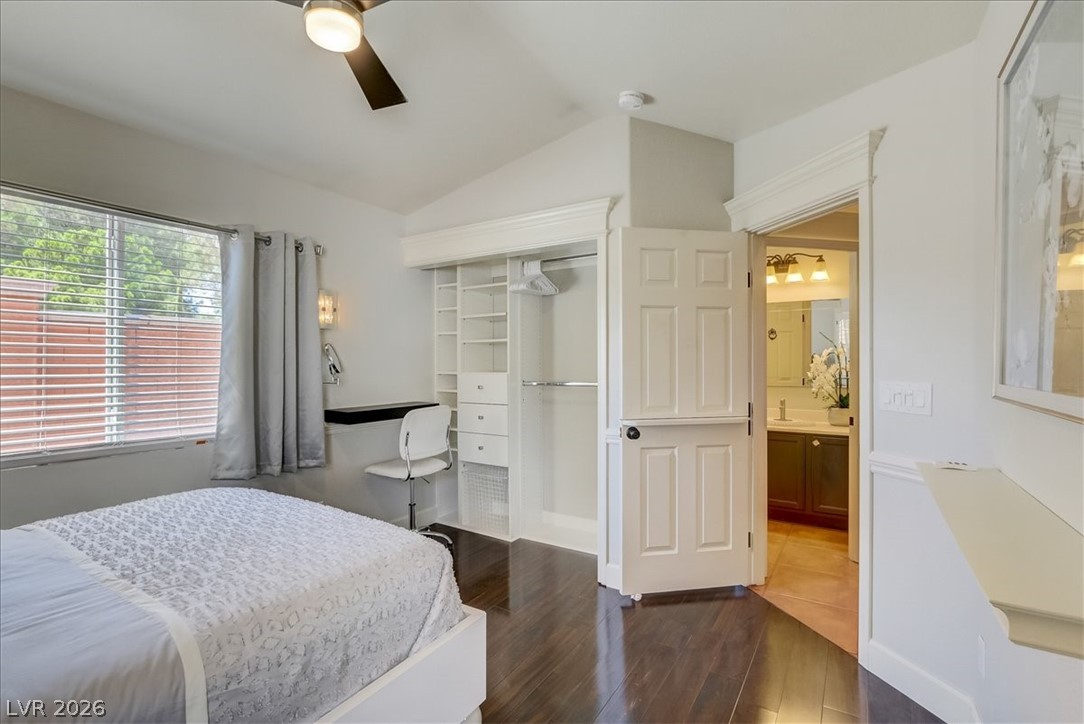 1812 Stablegate Avenue