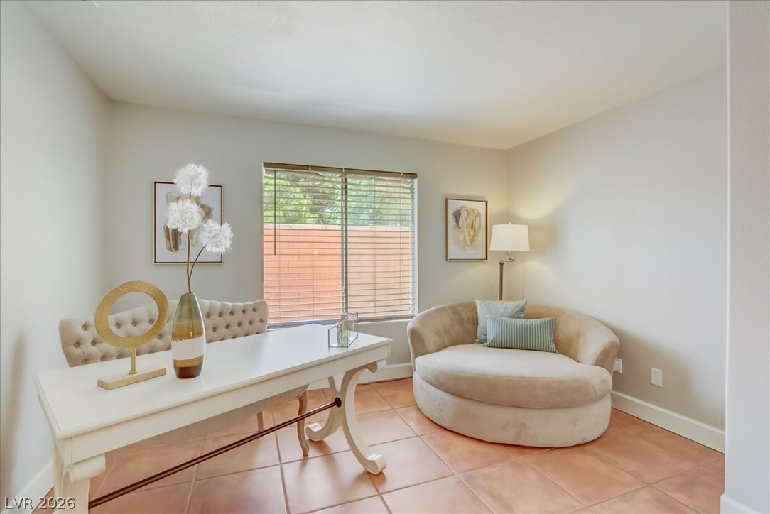 1812 Stablegate Avenue