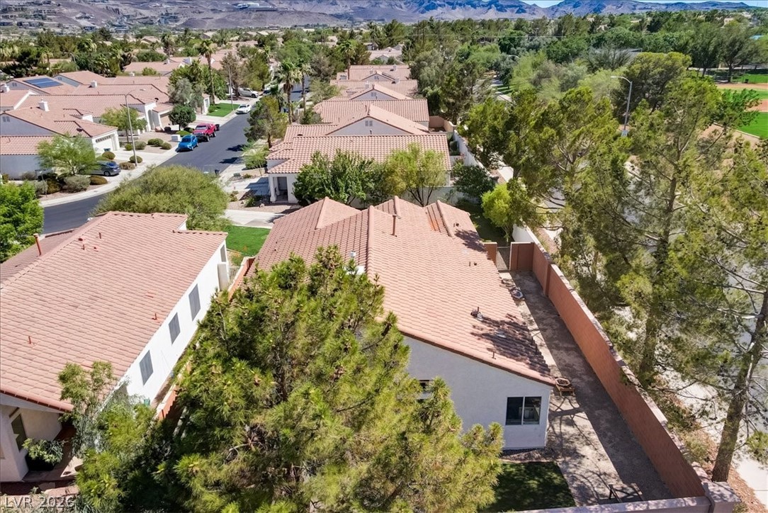 1812 Stablegate Avenue