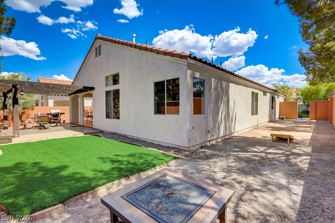 1812 Stablegate Avenue