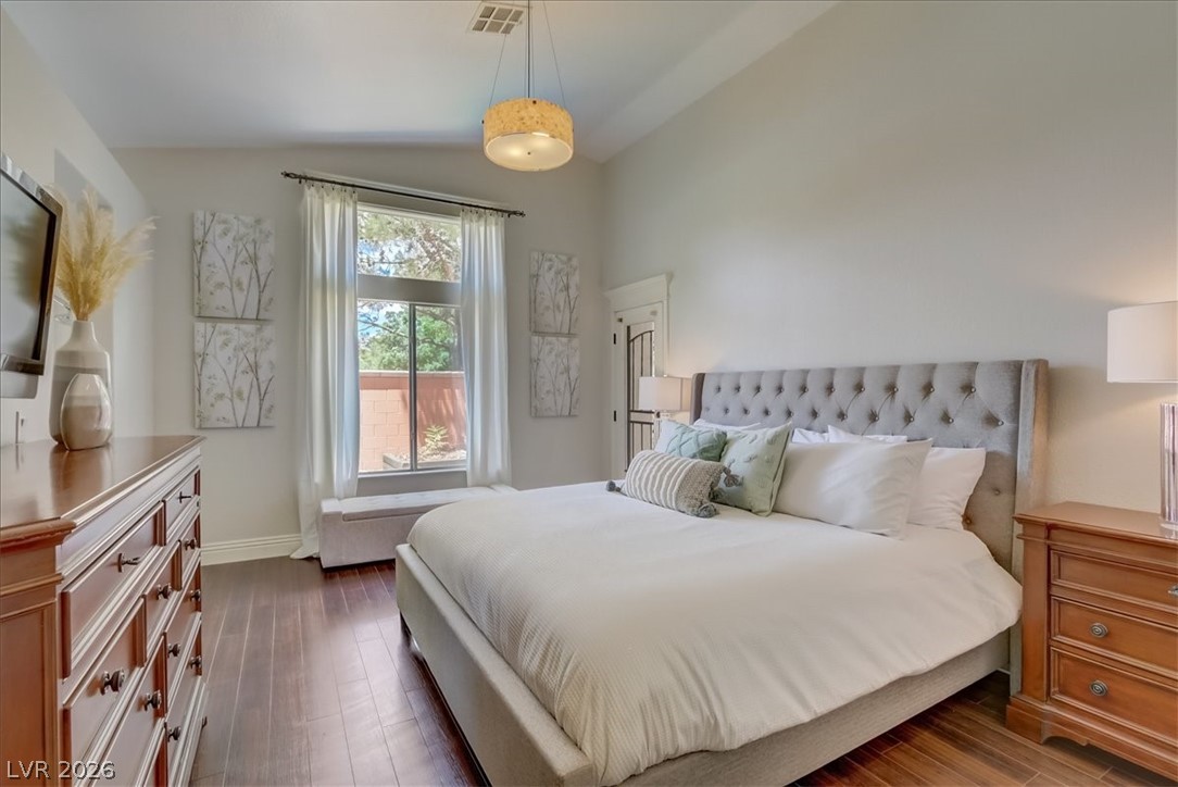 1812 Stablegate Avenue