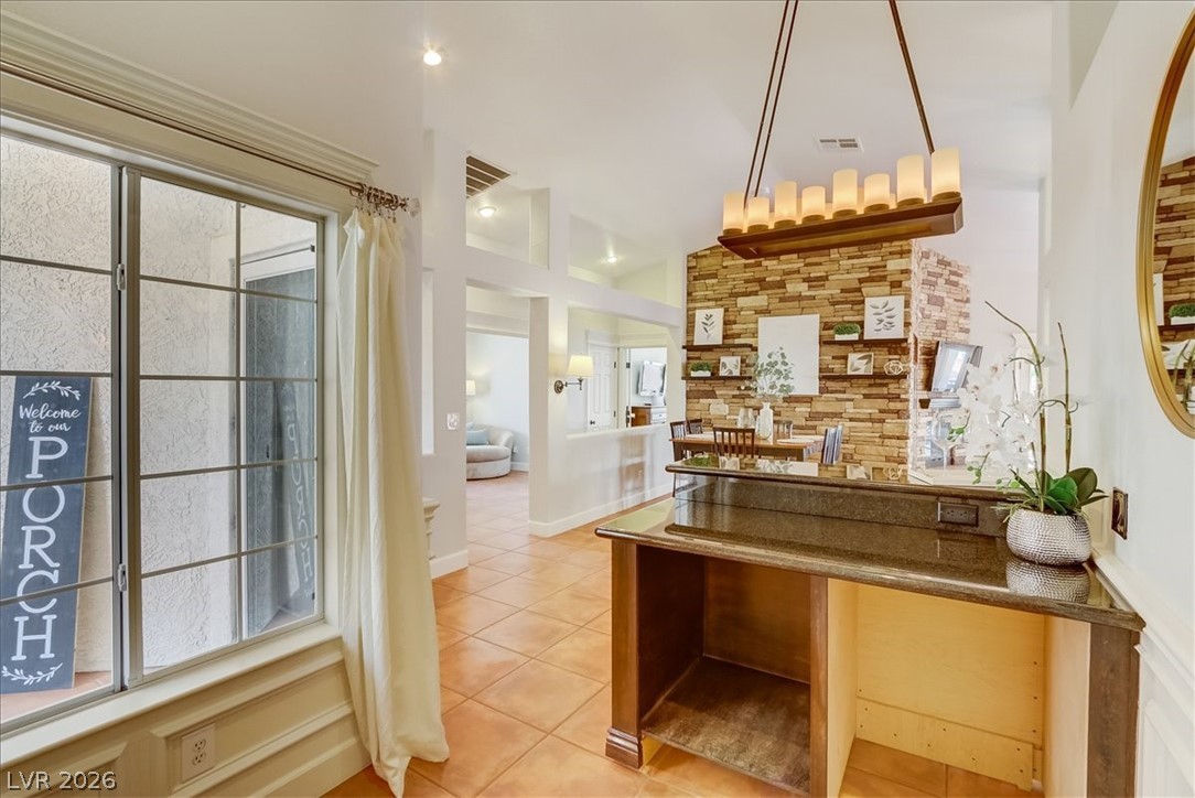 1812 Stablegate Avenue