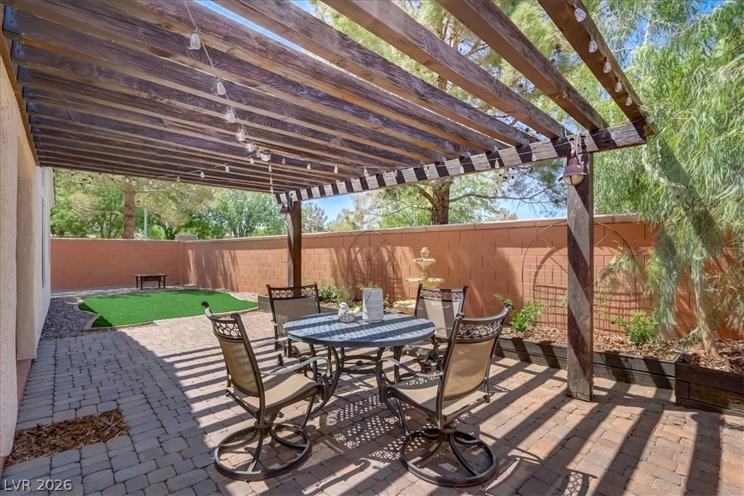 1812 Stablegate Avenue