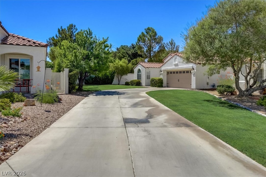 1812 Stablegate Avenue