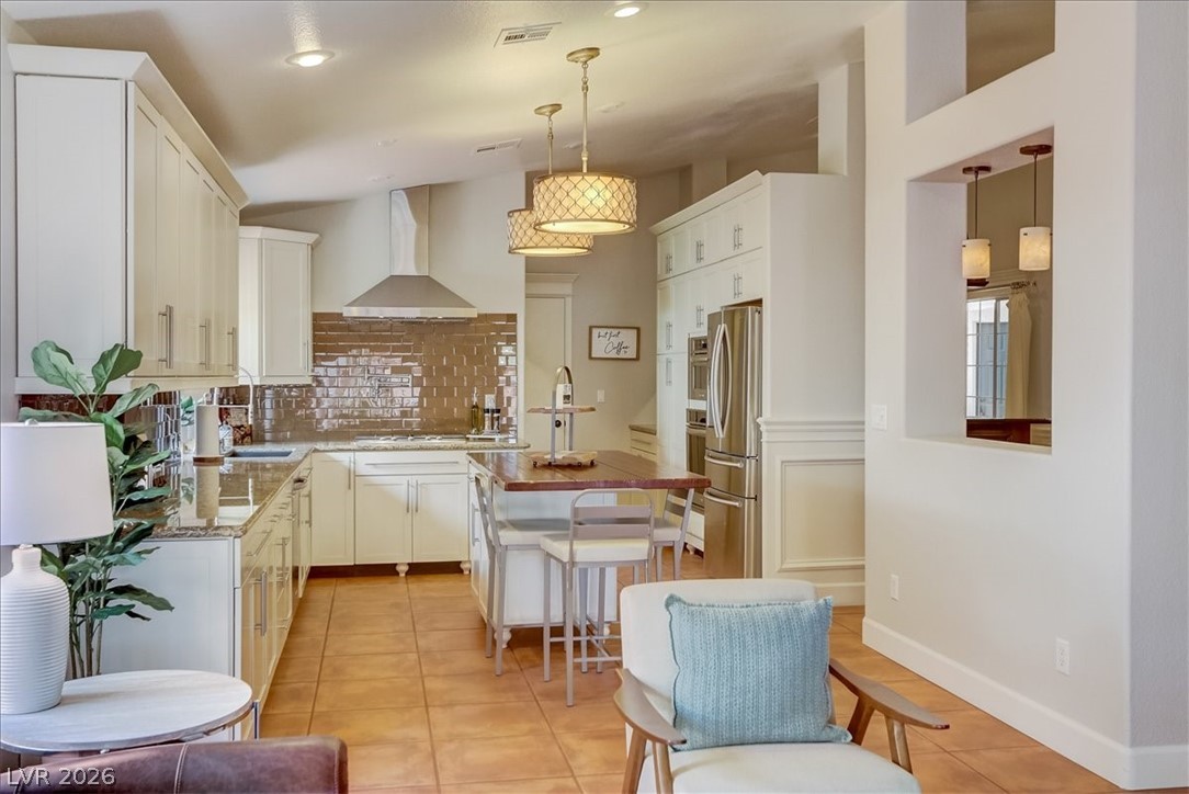 1812 Stablegate Avenue