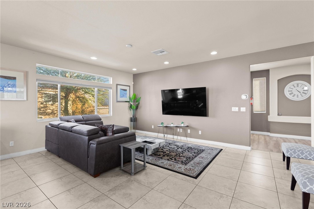 8508 Silver Coast Street