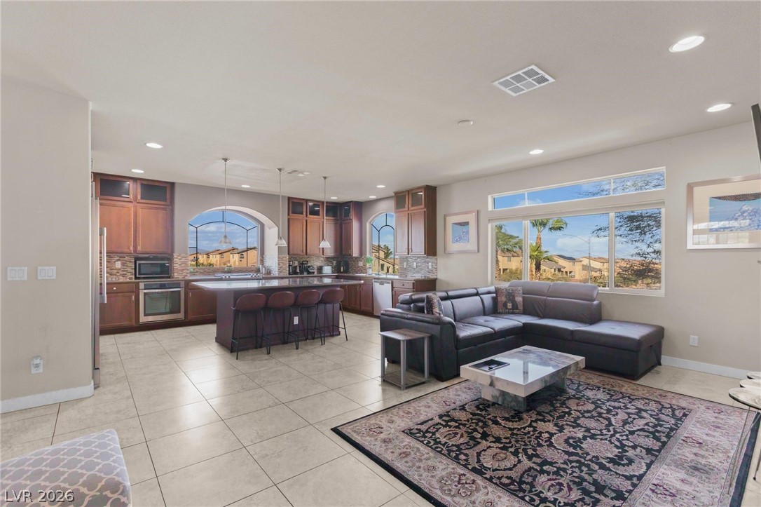 8508 Silver Coast Street