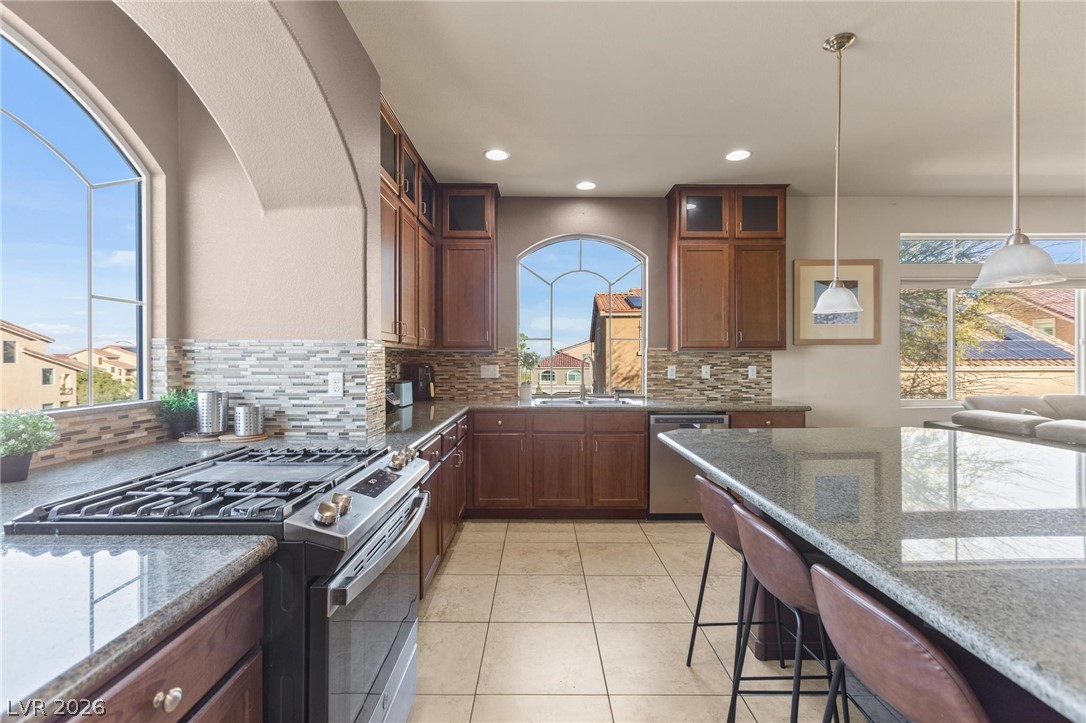 8508 Silver Coast Street