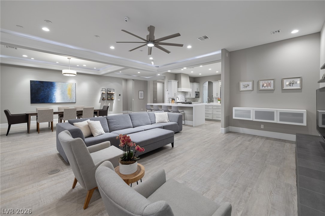 2279 Candlestick Avenue